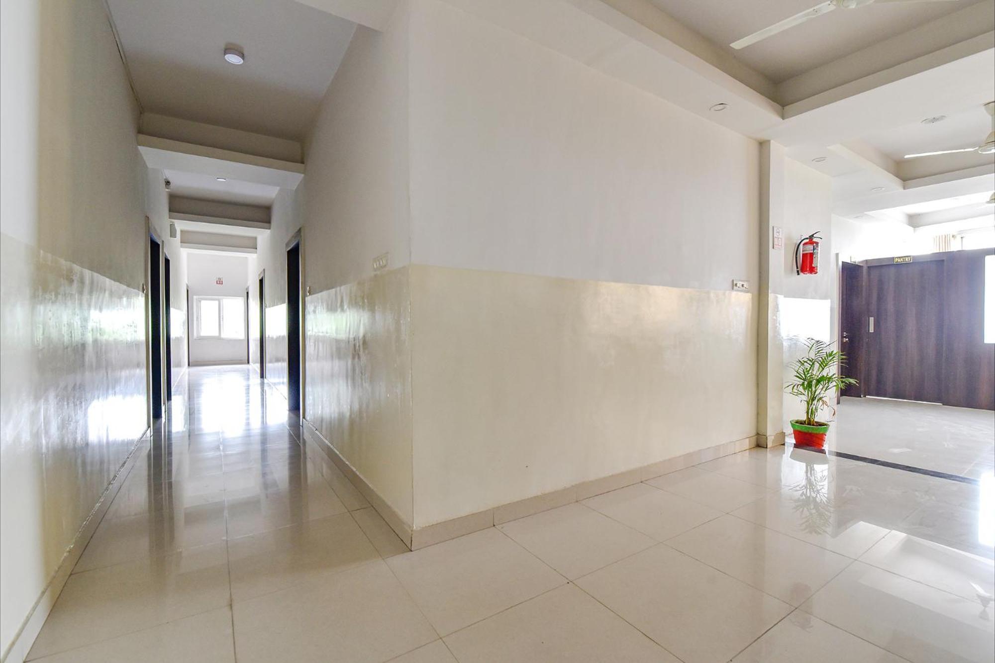 Hotel Vandana Palace コーター エクステリア 写真